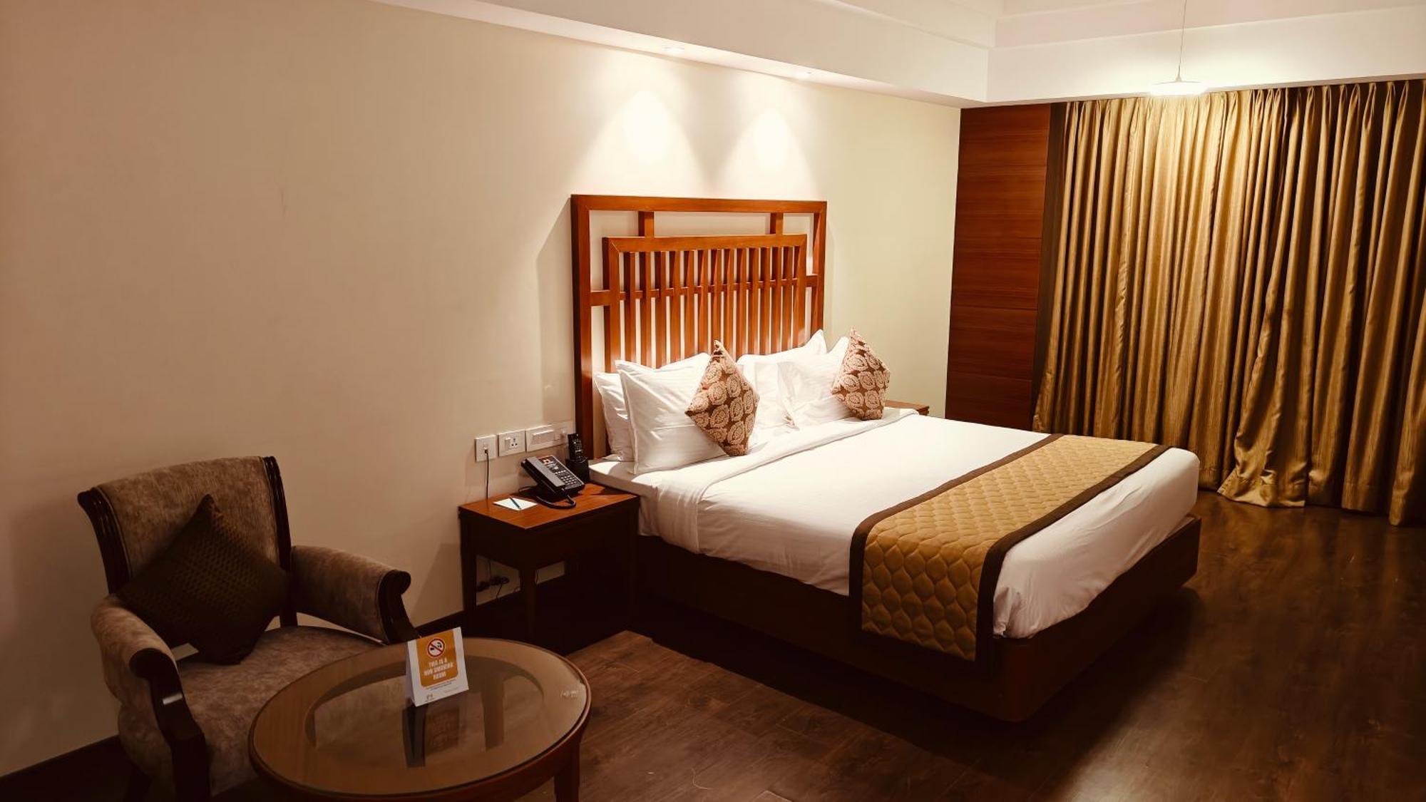 Mm Legacy - A Bergamont Hotel, Kanchipuram Ngoại thất bức ảnh
