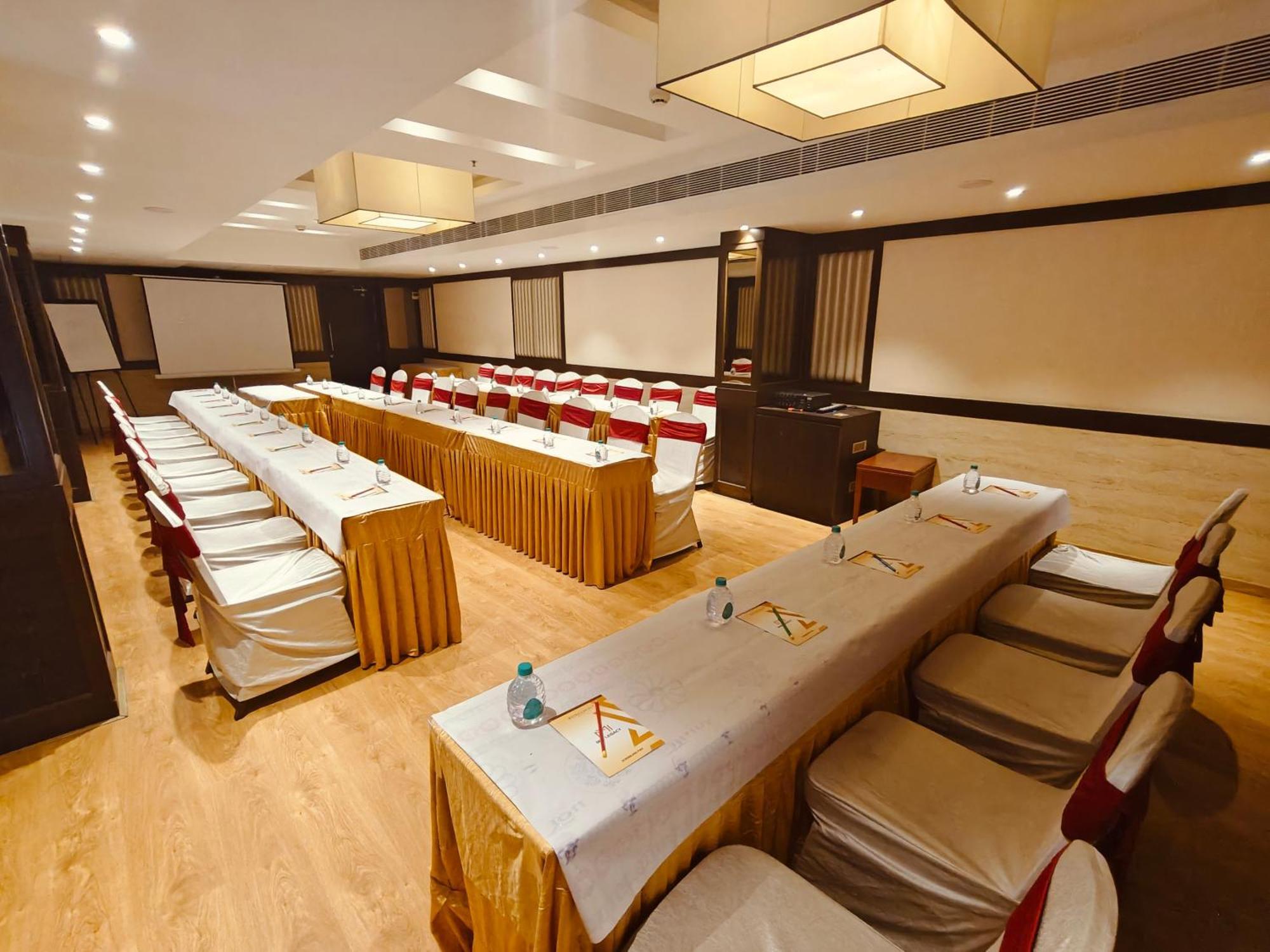 Mm Legacy - A Bergamont Hotel, Kanchipuram Ngoại thất bức ảnh