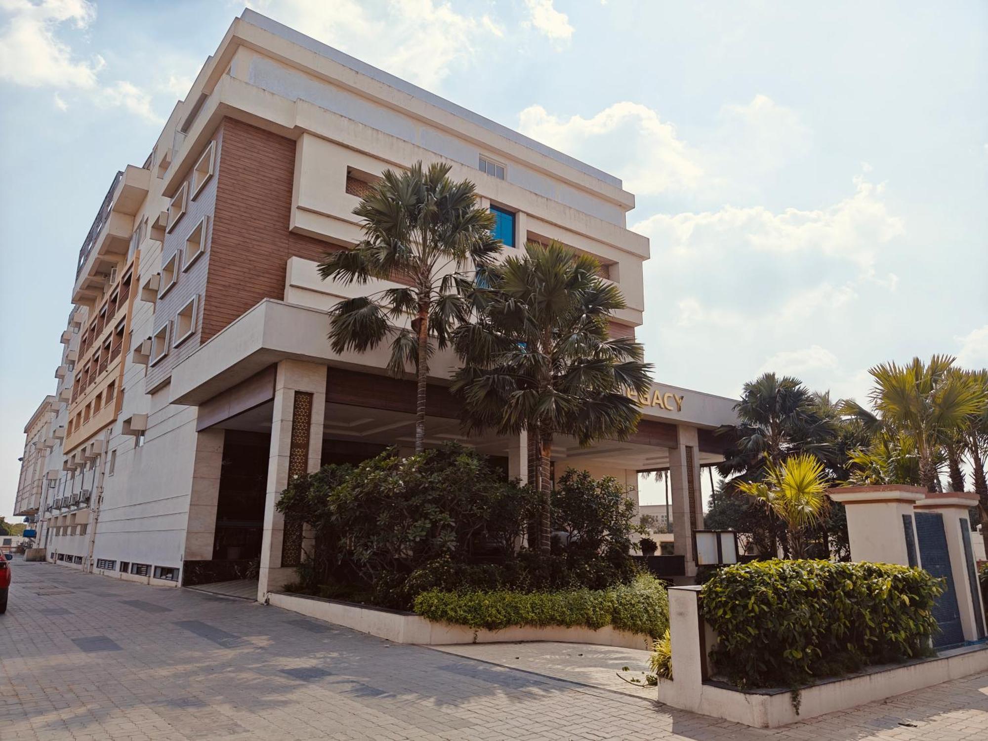 Mm Legacy - A Bergamont Hotel, Kanchipuram Ngoại thất bức ảnh